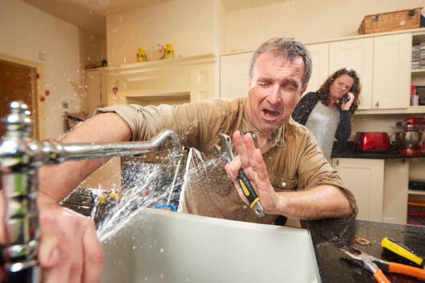 Best Commercial water damage restoration  in Westmont, CA